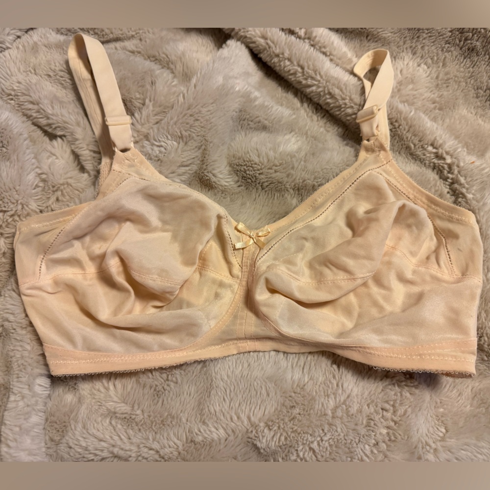 Bali Beige Soft Cup Support Bra 36DD